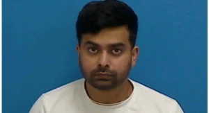 قصة تشيراج تومار: كيف سرق 37 مليون دولار بخدعة عبقرية وأسقطه الغرور؟